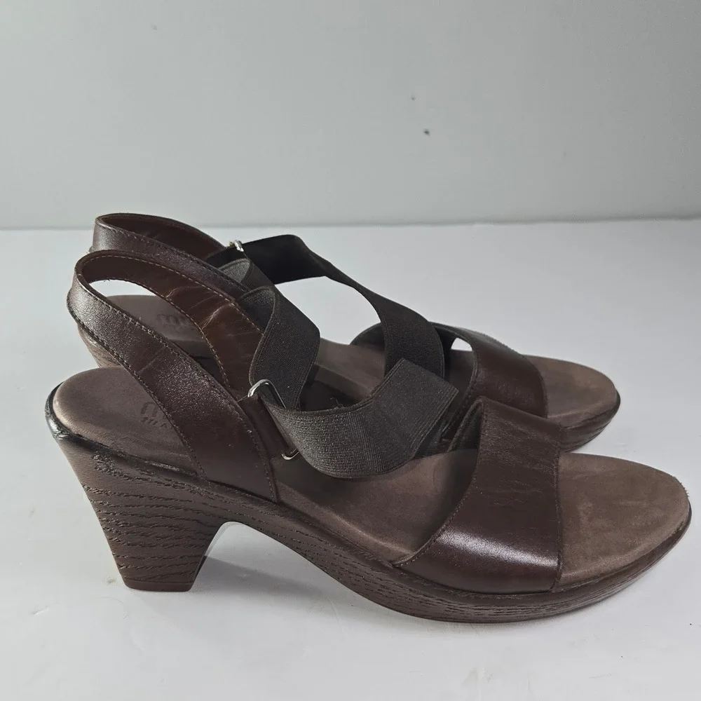 Munro American Women Dark Brown Leather Elastic Strap Wedge Sandals Size 8‎